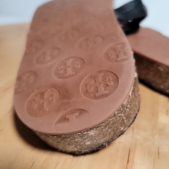 Tory Burch Miller Cloud Black Patent Leather 10 M Flip Flops - Picture 8 of 11